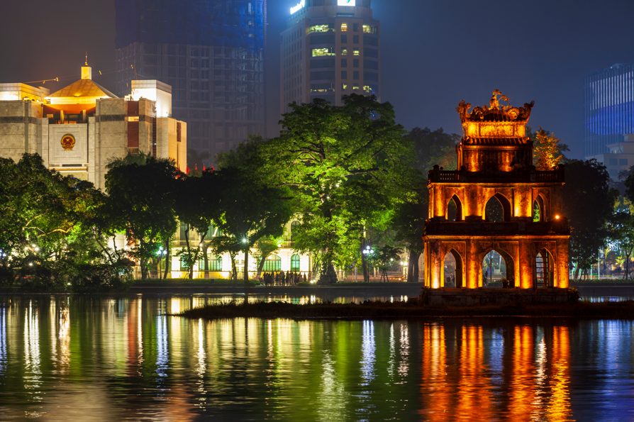 Ha Noi – Ninh Binh – Duong Lam – Mua Cave – Tam Coc – Tuyet Tinh Coc – 5-Star Resort Stay & Heritage Cuisine