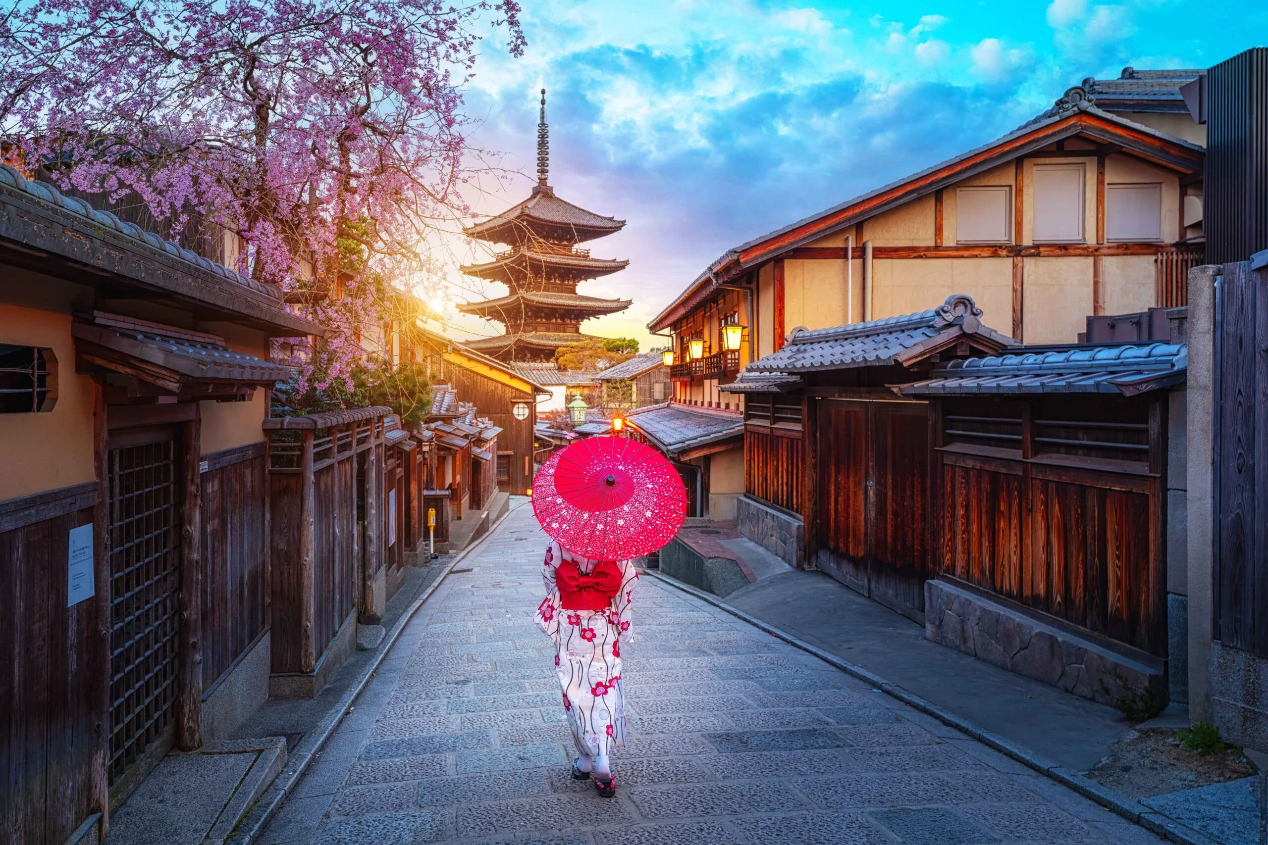 JAPAN IN AUTUMN  - Slow Travel Through Japan [8D7N]