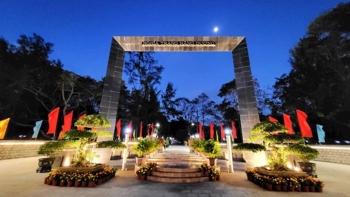 Con Dao – Paradise of the Sea – Touching the Blue of the Ocean – Pilgrimage to a Spiritual Land