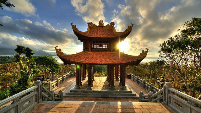 Con Dao – Paradise of the Sea – Touching the Blue of the Ocean – Pilgrimage to a Spiritual Land