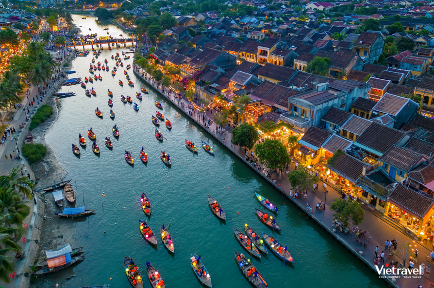 Da Nang – Ba Na Hills – Son Tra – Linh Ung Pagoda – Hoi An Memories Park – Complimentary Hoi An Memories Show