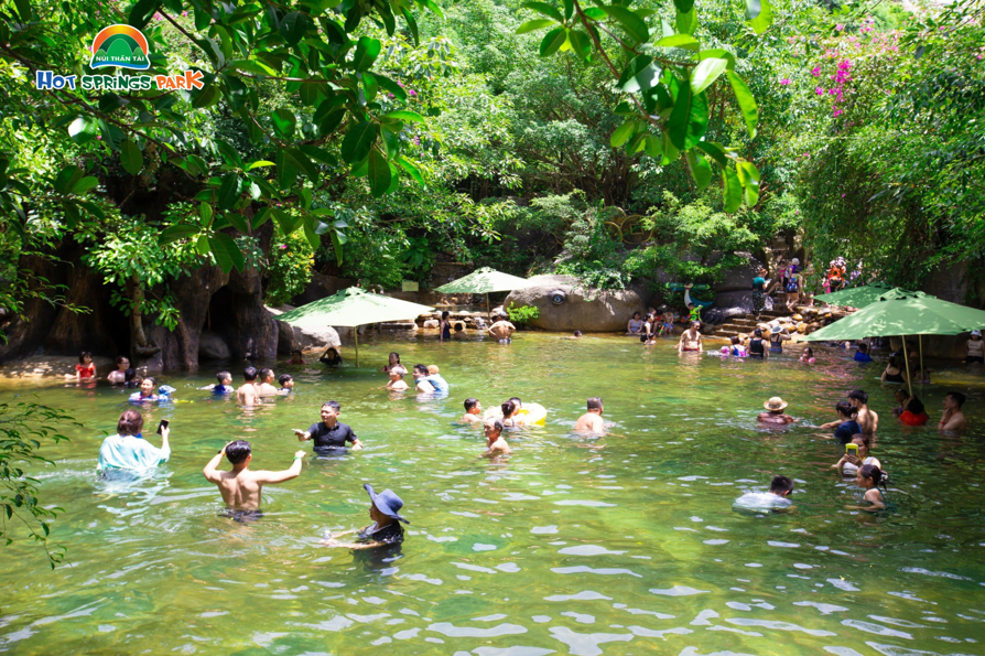 Than Tai Mountain - A Peaceful Retreat in the Forest