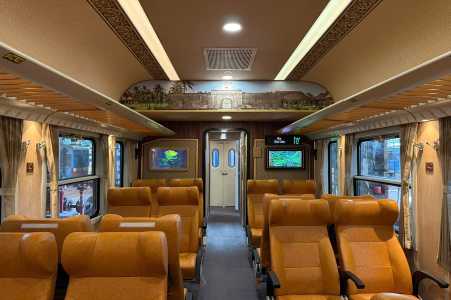 Hue – Phong Nha Heritage Train Experience | Da Nang – Hue – Phong Nha Cave – Ba Na Hills – Son Tra – Hoi An – Da Nang