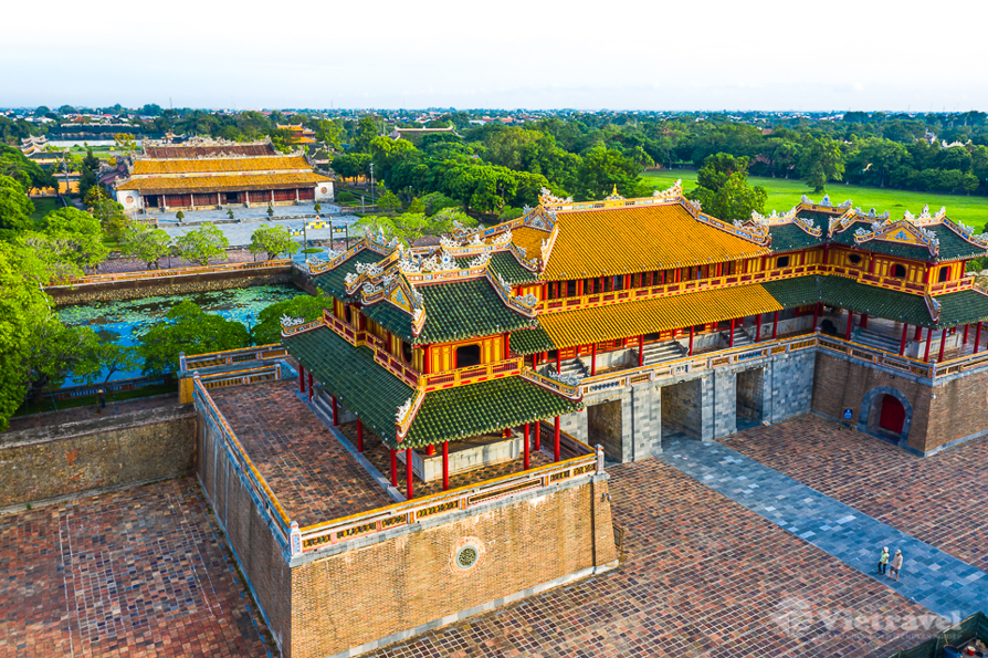 In the Footsteps of Heroes: Da Nang – Hue – Quang Tri – Phong Nha – Da Nang – Onsen Experience at Mikazuki | Back-to-Roots Product