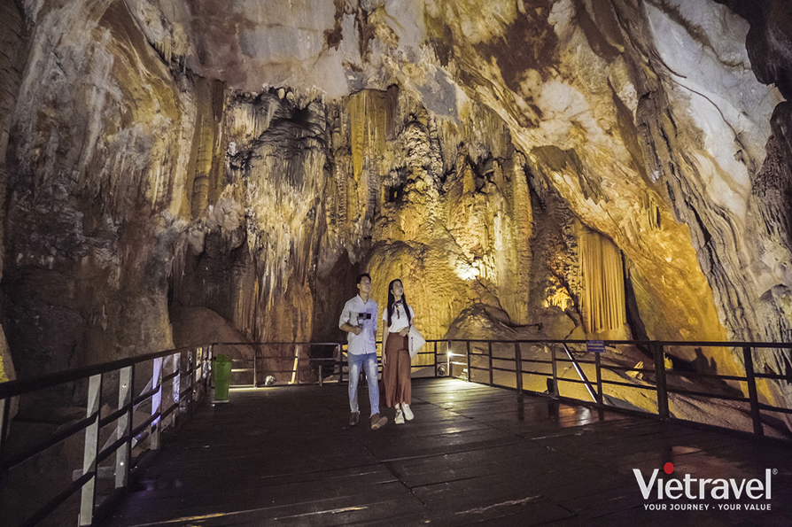 Da Nang – Hue – Lap An Lagoon – La Vang – Phong Nha & Paradise Caves – Ba Na Hills – Golden Bridge – Son Tra – Hoi An – Da Nang