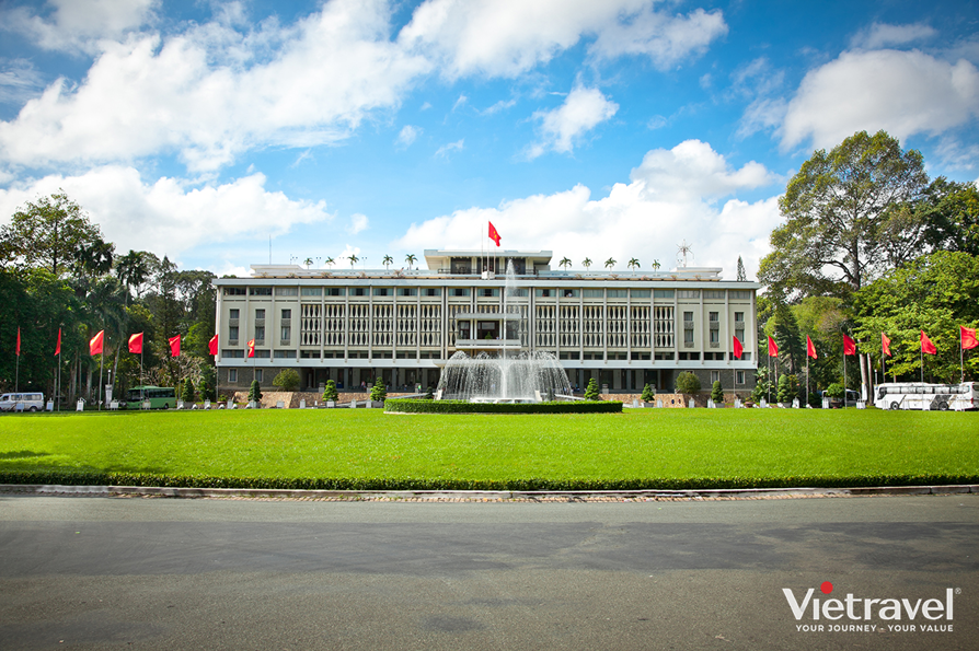 Walking City Tour – Ho Chi Minh City's Past Memories