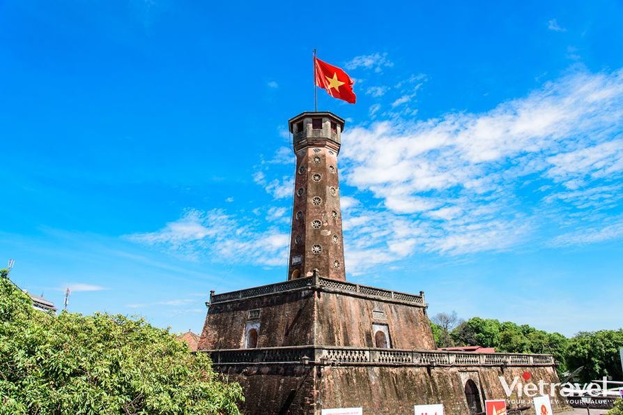 Ha Noi Double-Decker Bus: See the Old Quarter from a Unique Angle