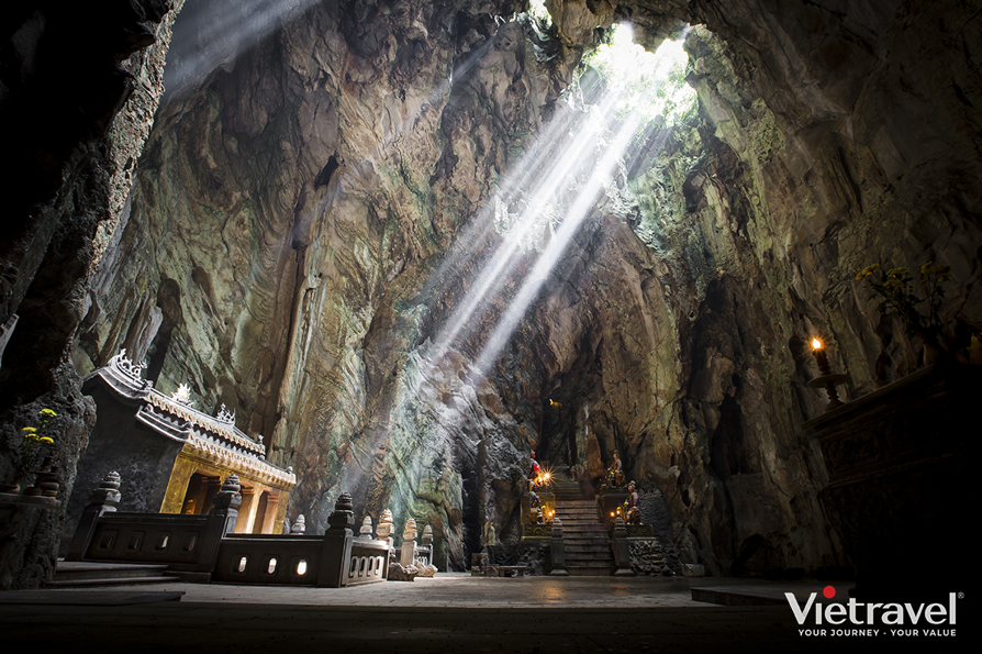 Da Nang – Ba Na Hills – Hoi An – Phong Nha – Hue – Golden Bridge – Thuy Xuan Incense Village – Hue Plaza