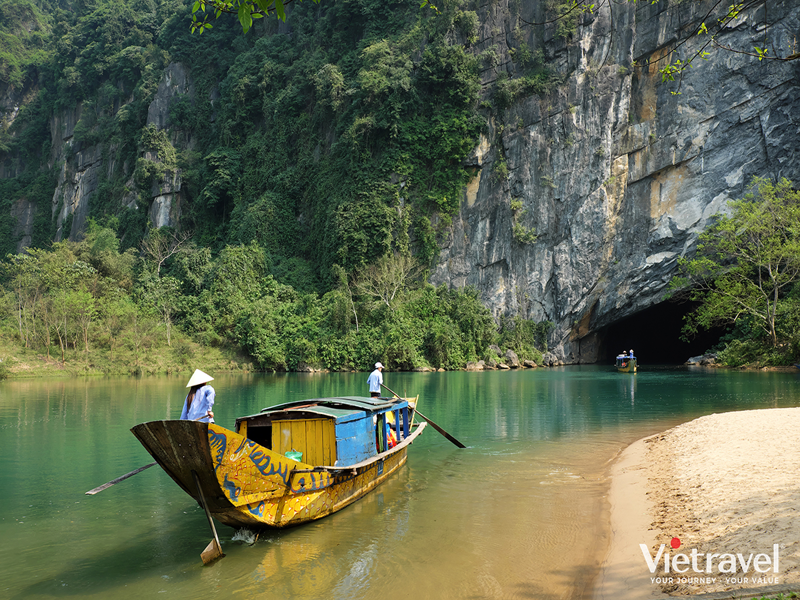 In the Footsteps of Heroes: Da Nang – Hue – Quang Tri – Phong Nha – Da Nang – Onsen Experience at Mikazuki | Back-to-Roots Product