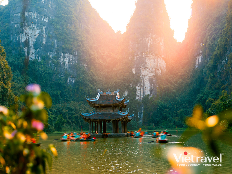 Ha Noi – Ninh Binh – Duong Lam – Mua Cave – Tam Coc – Tuyet Tinh Coc – 5-Star Resort Stay & Heritage Cuisine