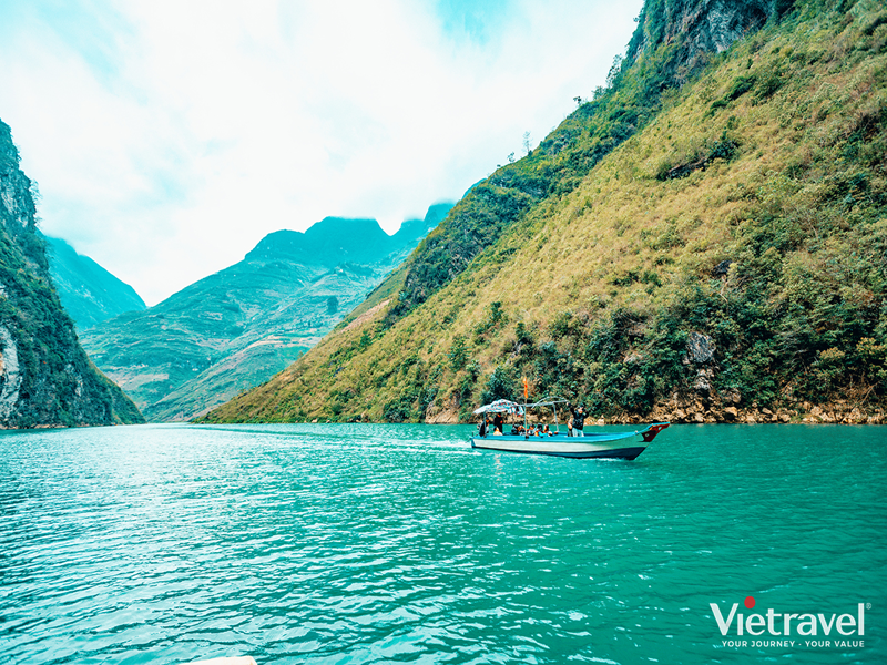 Northeast – Northwest: Ha Giang – Lung Cu – Dong Van – Lo Lo Chai – Sapa – Fansipan