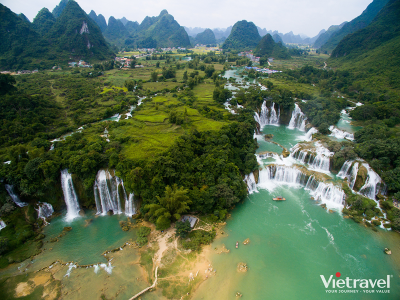 Ha Noi – Ha Giang – Lung Cu – Dong Van – Ma Pi Leng – Meo Vac – Cao Bang – Ban Gioc Waterfall – Ba Be