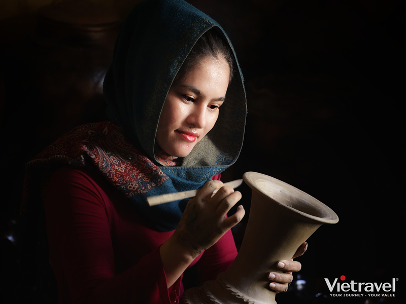 Can Tho - Nha Trang – Do Theatre - I-Resort Hot Springs - Hon Chong - Monkey Island - VinWonders