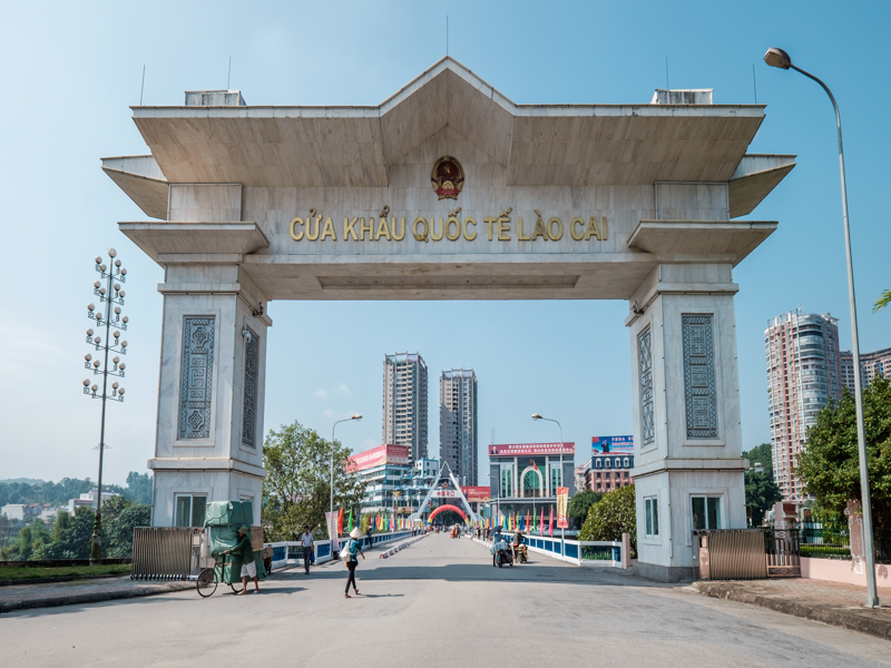 Northeast – Northwest: Ha Giang – Lung Cu – Dong Van – Lo Lo Chai – Sapa – Fansipan