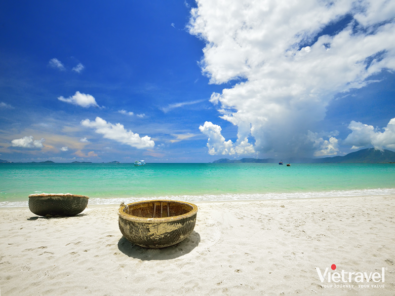 Phan Thiet – Mui Ne – Queen Farm – Mineral Mud Bath Experience – The Silk Road (Silver Hair Product)