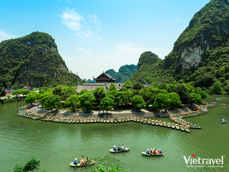 From the Ancient Capital of Hoa Lu to Thang Long: Ha Noi – Ninh Binh – Quang Ninh