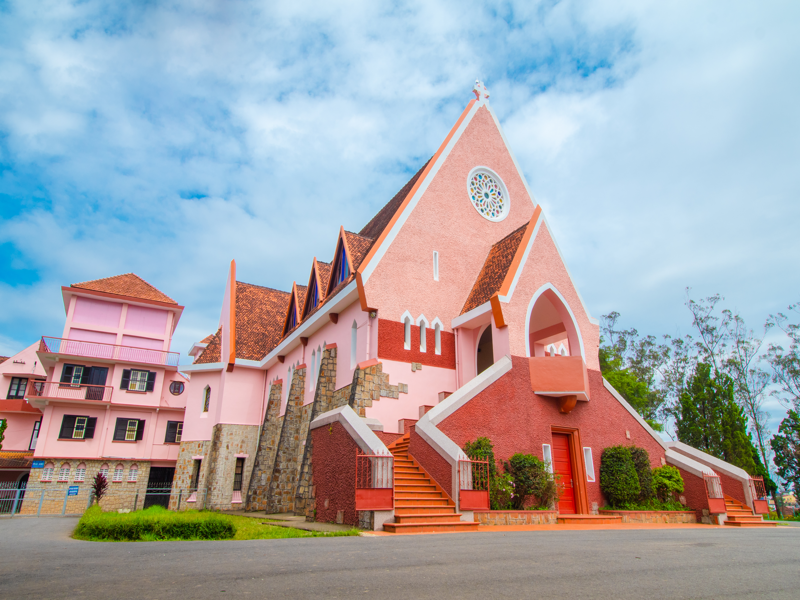 Nha Trang – Da Lat: Hon Lao Monkey Island – Old Nha Trang – Phi Anh Villa – God Valley – Conquering Langbiang | Da Lat Flower Festival 2026: A Harmony of Flowers and Music