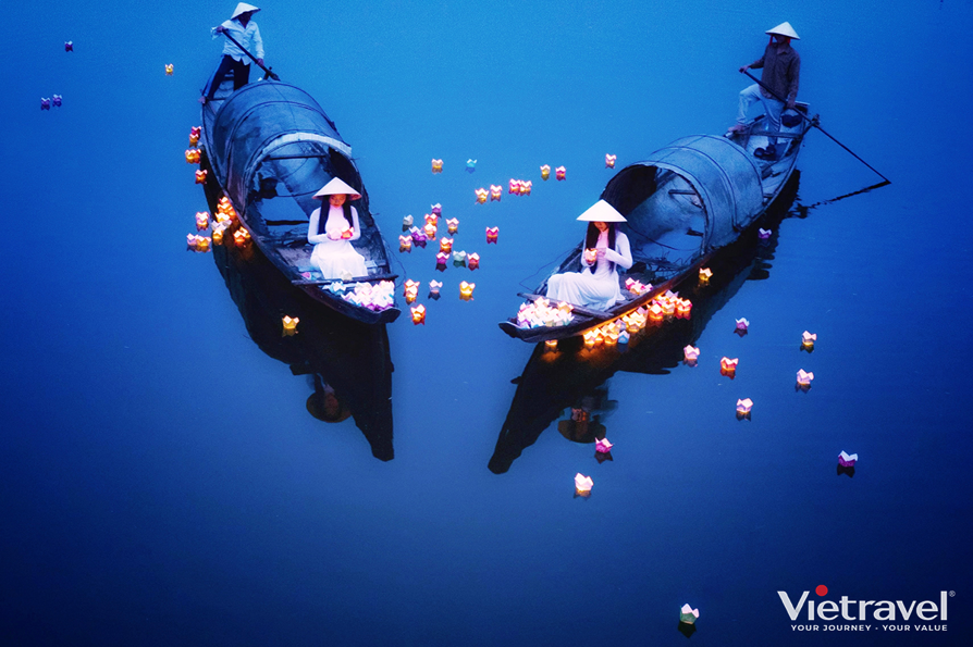 Hue – La Vang – Phong Nha – Ba Na – Hoi An – Da Nang – Thuy Xuan Incense Village – Hue Plaza – Golden Bridge