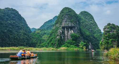 HA NOI FREE & EASY PACKAGES